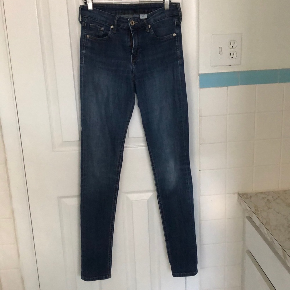 Skinny jean pants